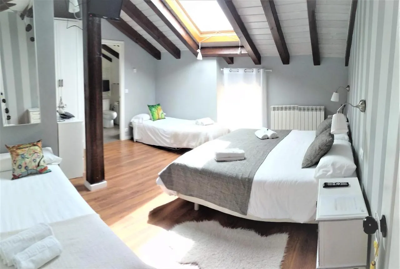 Casa Rural Madera Y Sal Salinas de Anana